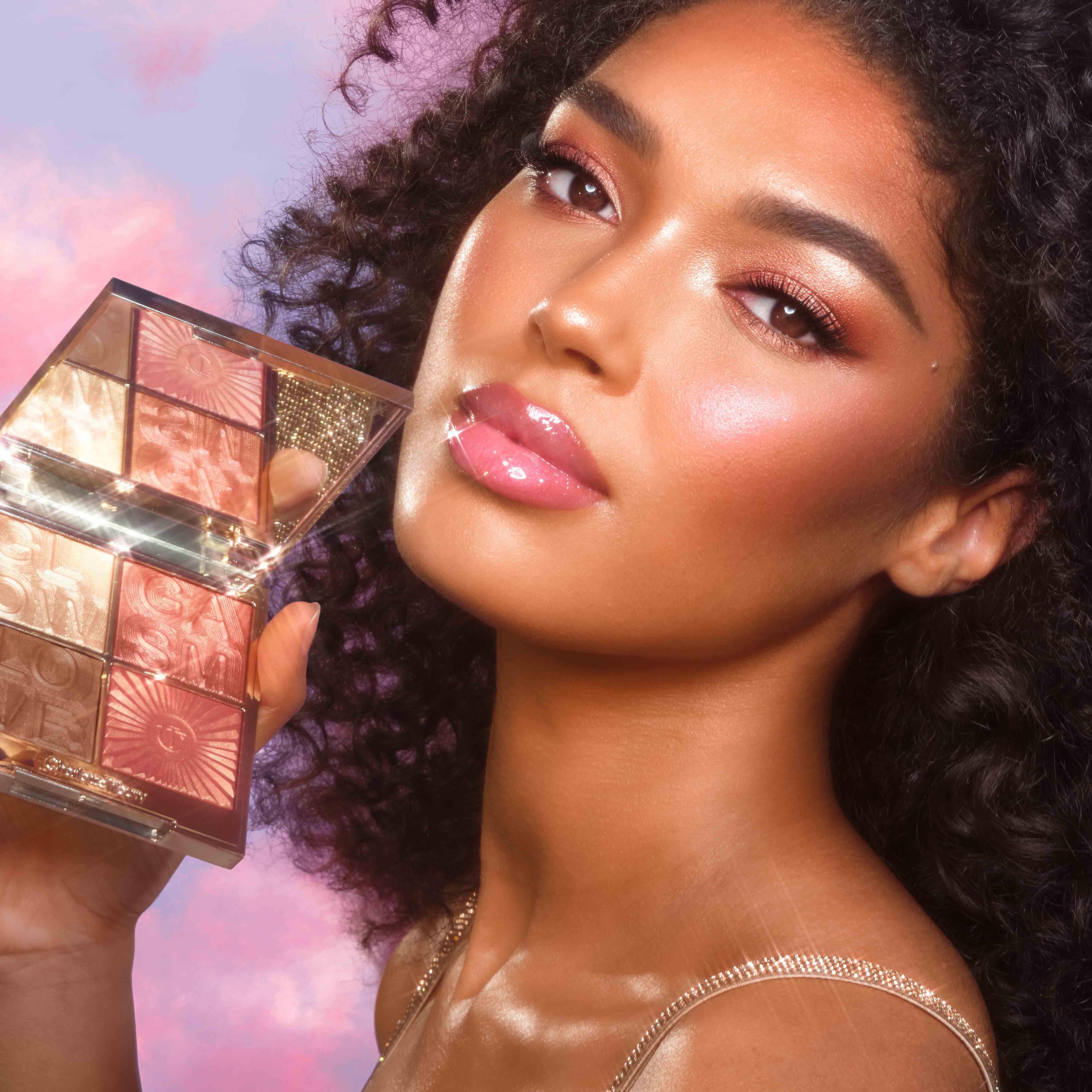 Charlotte Tilbury Glowgasm Face Palette - Lovegasm Charlotte Tilbury Glowgasm Face Palette - Lovegasm