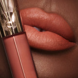 Charlotte Tilbury Airbrush Flawless Lip Blur Liquid Lipstick - Honey Blur