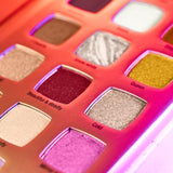 Essence Disney Villains Evil Queen Eyeshadow Palette, No. 01, Multicoloured, 14 Colours