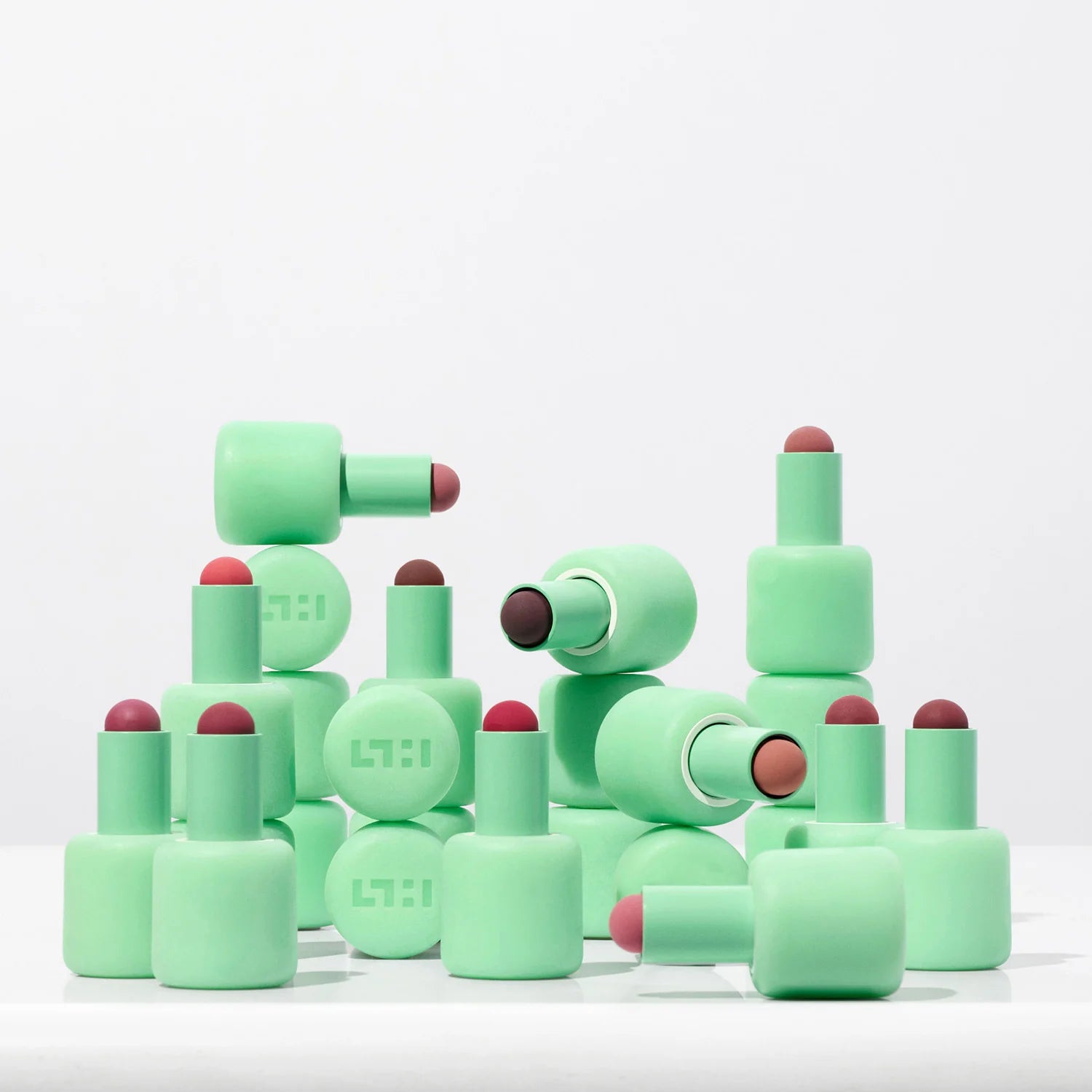 Simihaze Beauty Velvet Blur - Matte Lipstick Balm - 08 Dahlia Simihaze Beauty Velvet Blur - Matte Lipstick Balm - 08 Dahlia