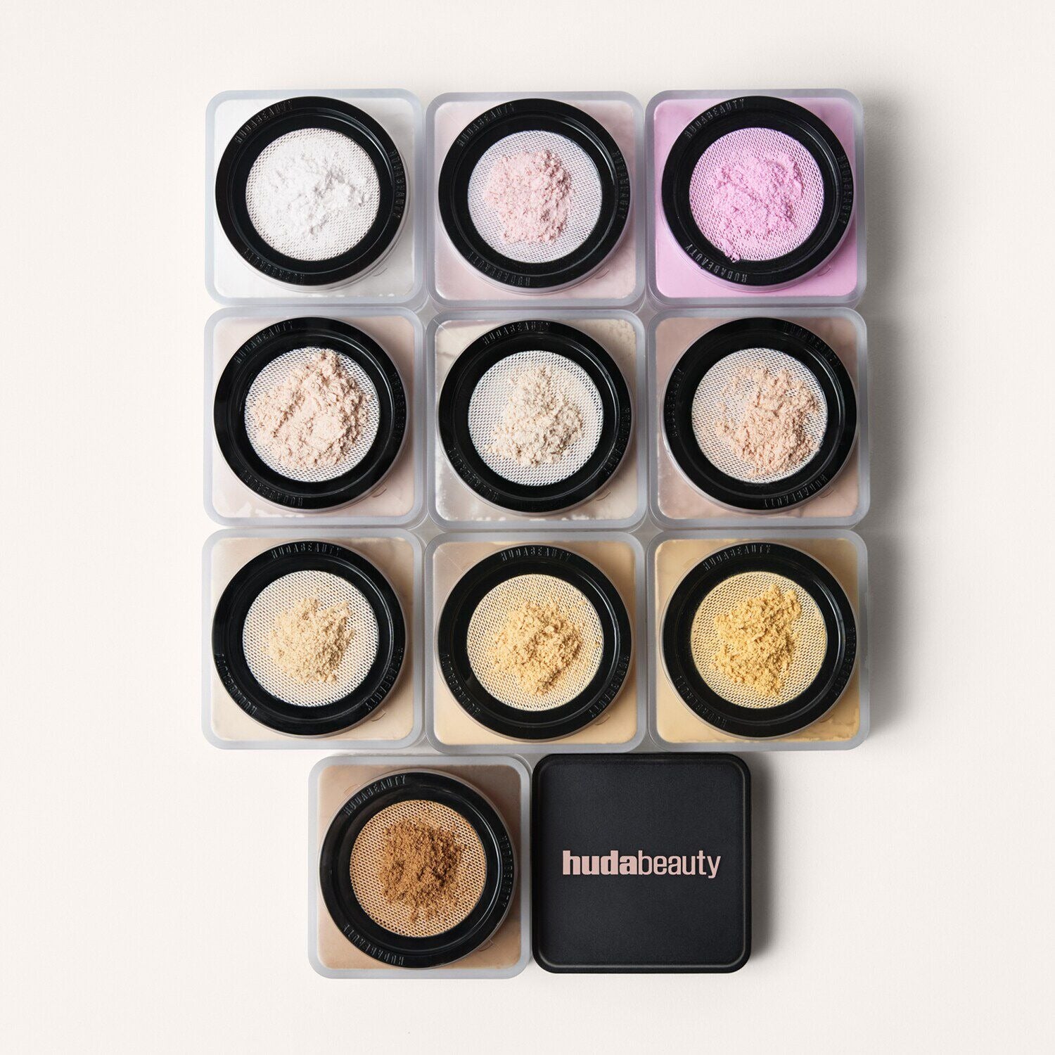 Huda Beauty Easy Bake Loose Baking & Setting Powder - Blondie Huda Beauty Easy Bake Loose Baking & Setting Powder - Blondie