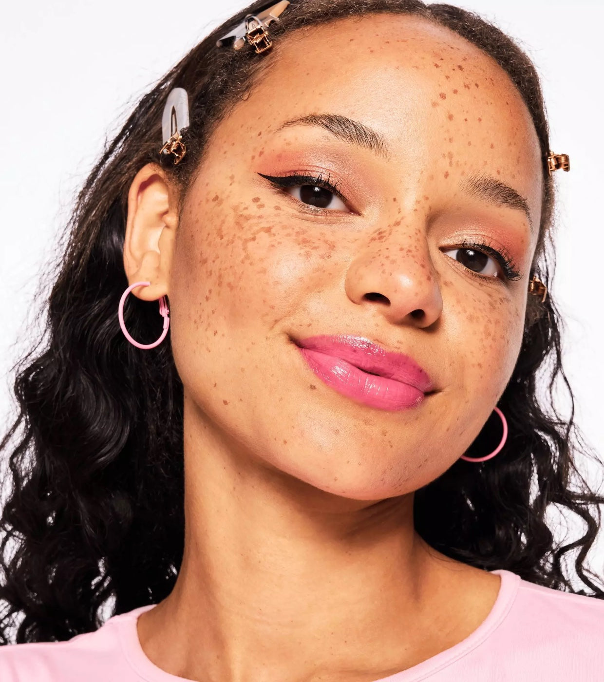 Essence Juicy Bomb Glossy Butter Balm 03 - 2.5 gr - Time To Pitaya Essence Juicy Bomb Glossy Butter Balm 03 - 2.5 gr - Time To Pitaya