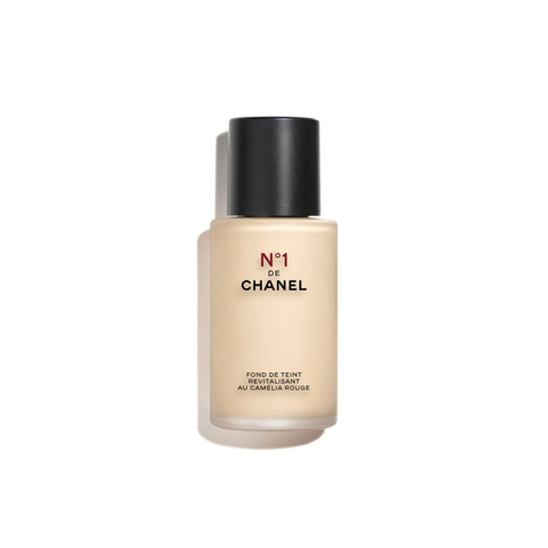 Chanel N°1 De Chanel Revitalising Foundation Illuminates - Hydrates - Protects - B10