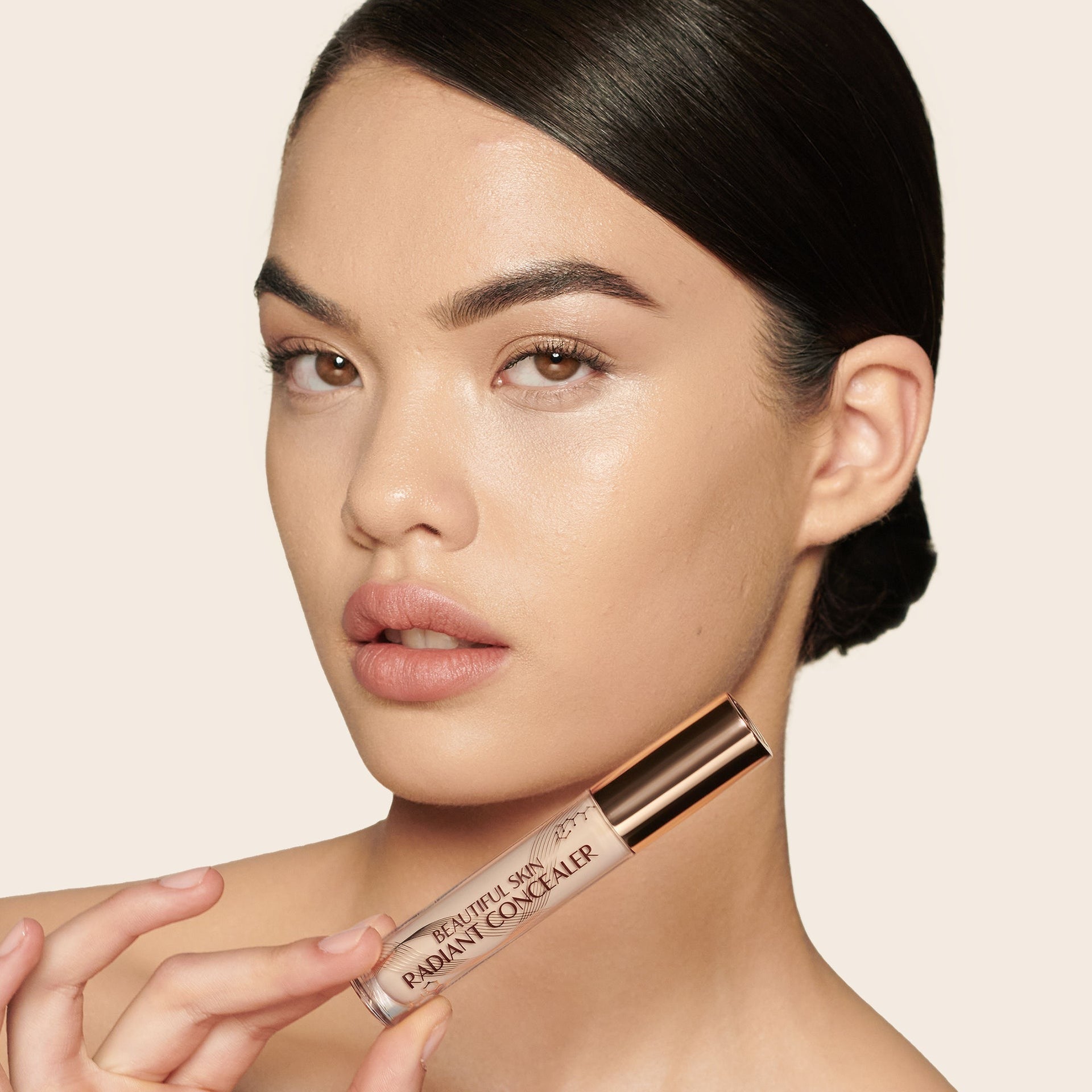 Charlotte Tilbury Beautiful Skin Radiant Concealer - Medium