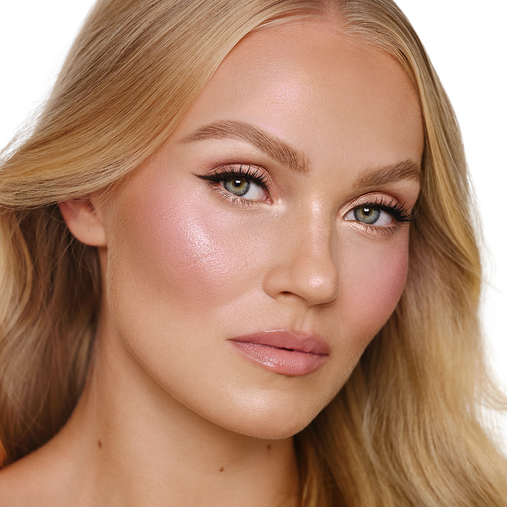 Charlotte Tilbury Hollywood Glow Glide Face Architect Highlighter - CHAMPANGNE GLOW