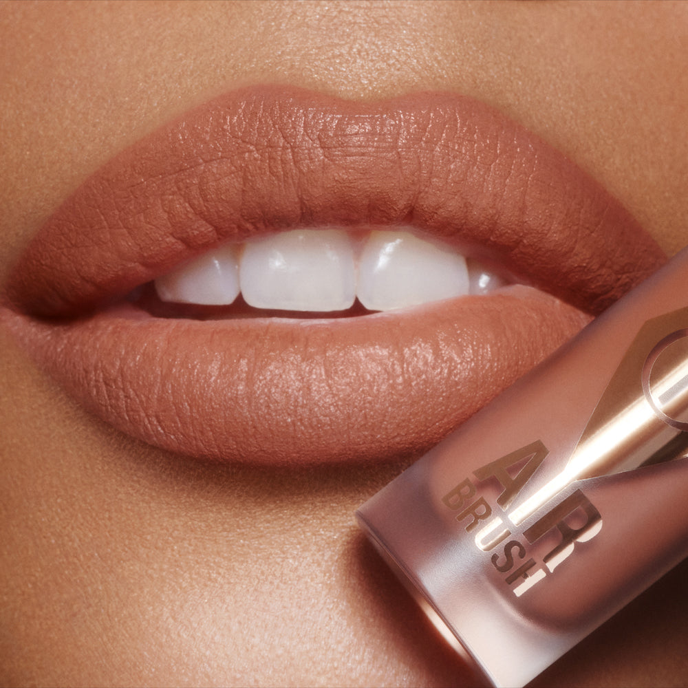 Charlotte Tilbury Airbrush Flawless Lip Blur Liquid Lipstick - Nude Blur