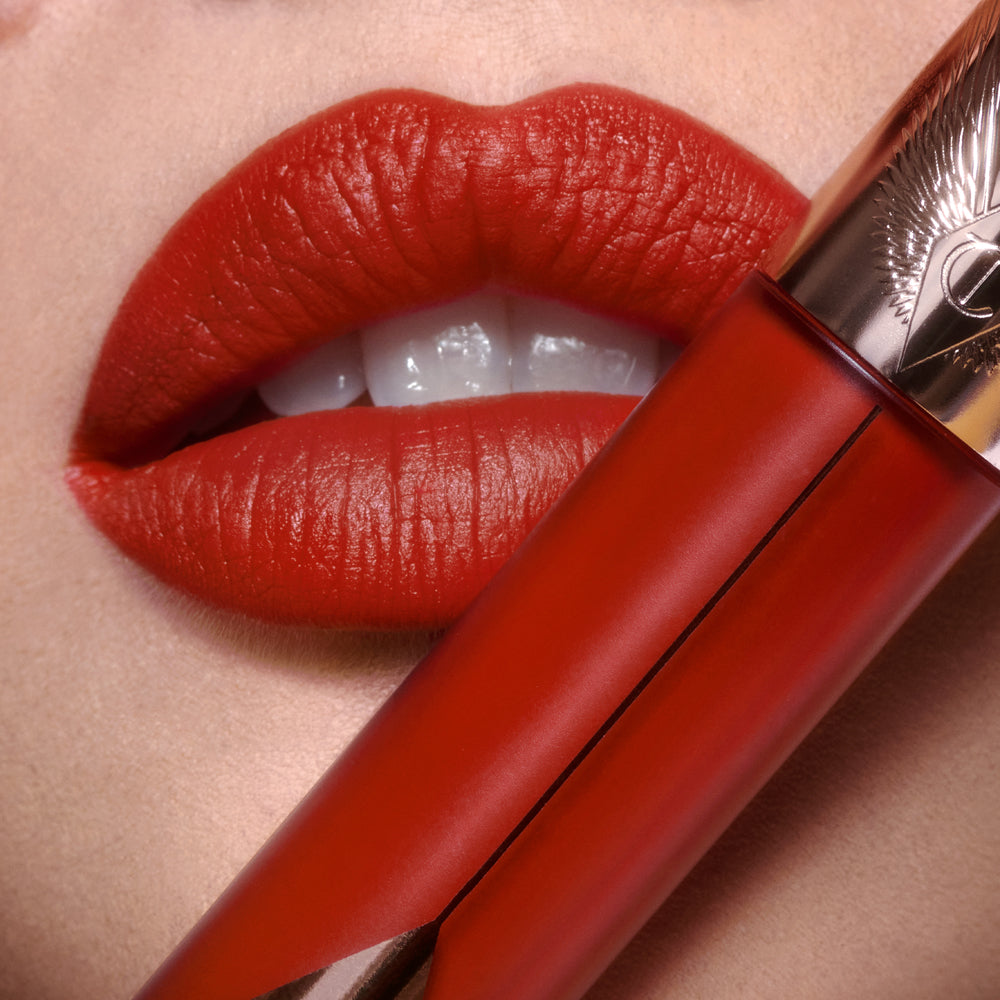 Charlotte Tilbury Airbrush Flawless Lip Blur Liquid Lipstick - Flame Blur