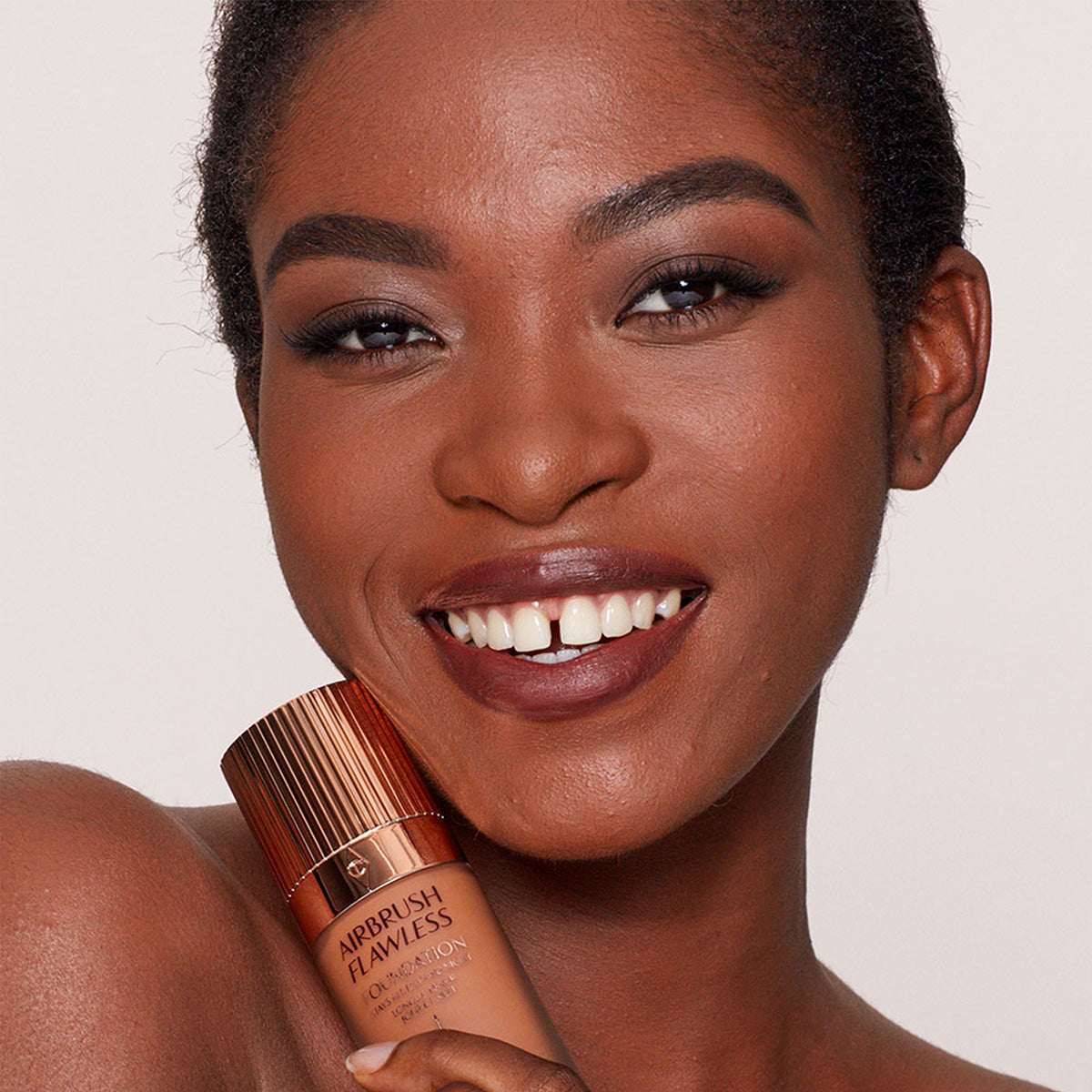 Charlotte Tilbury Airbrush Flawless Foundation - 14 Neutral