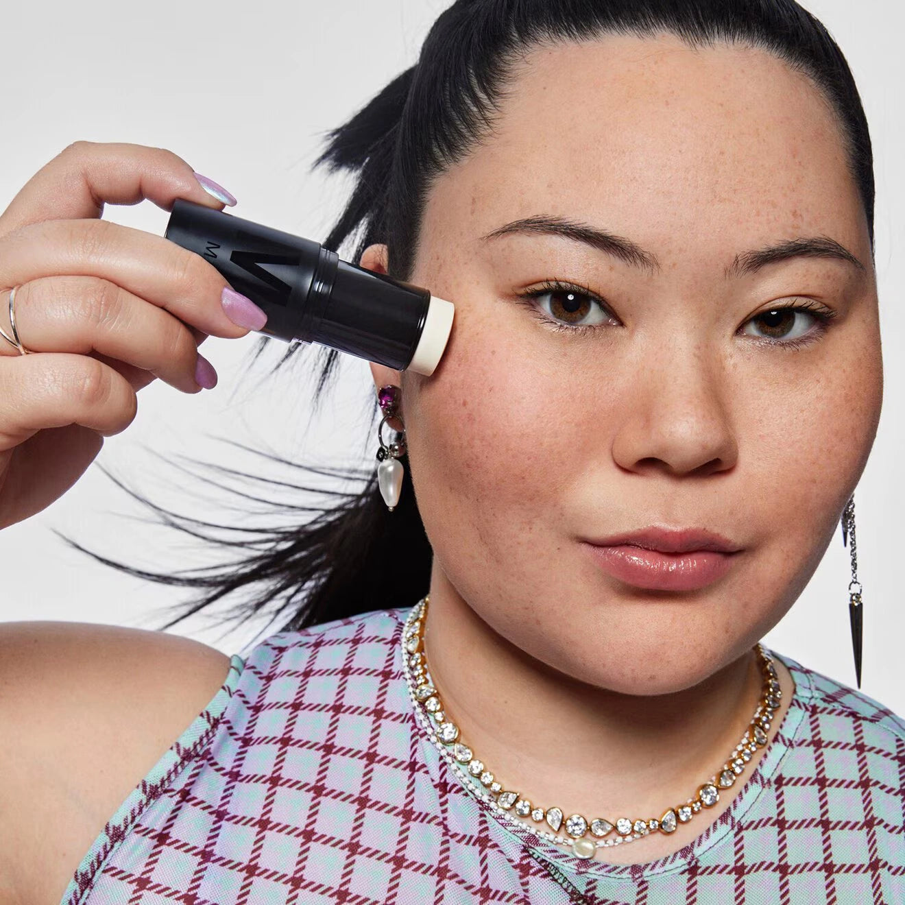 Milk Makeup Pore Eclipse Non-Comedogenic Matte Blur Stick