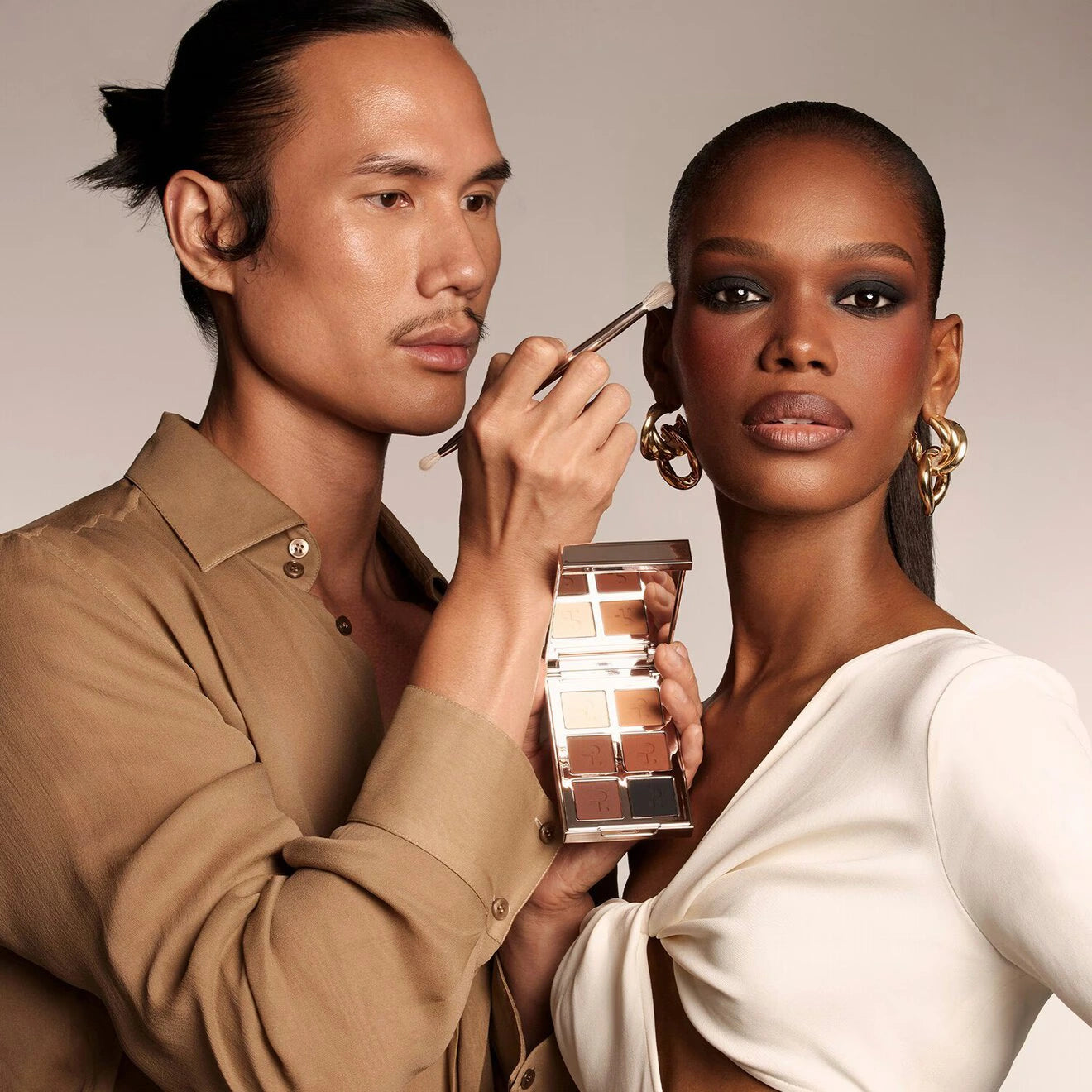 PATRICK TA Dual-Ended Eyeshadow Brush