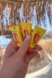 Carmex Peach & Mango Lip Balm Tube - 10 gr
