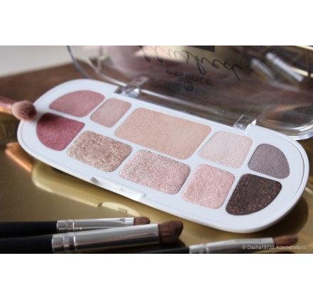 Essence Blushed Eyeshadow Palette - 7 gr